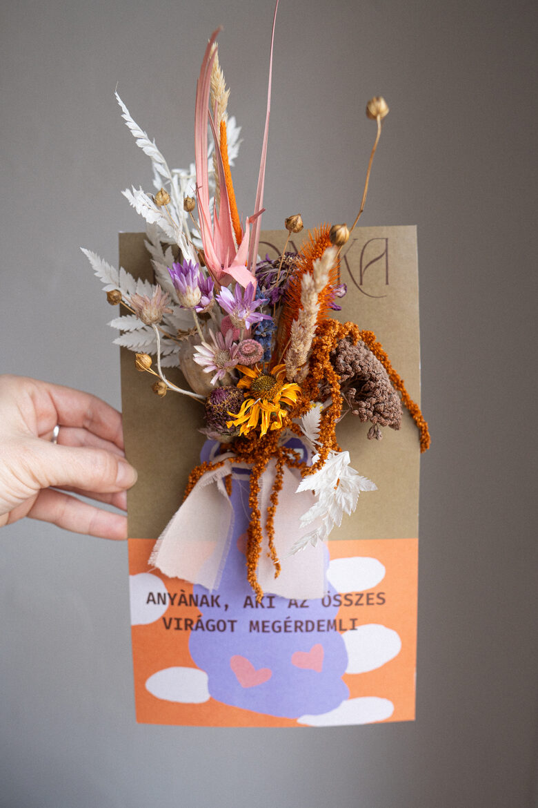 MAMA'S LITTLE MEADOW